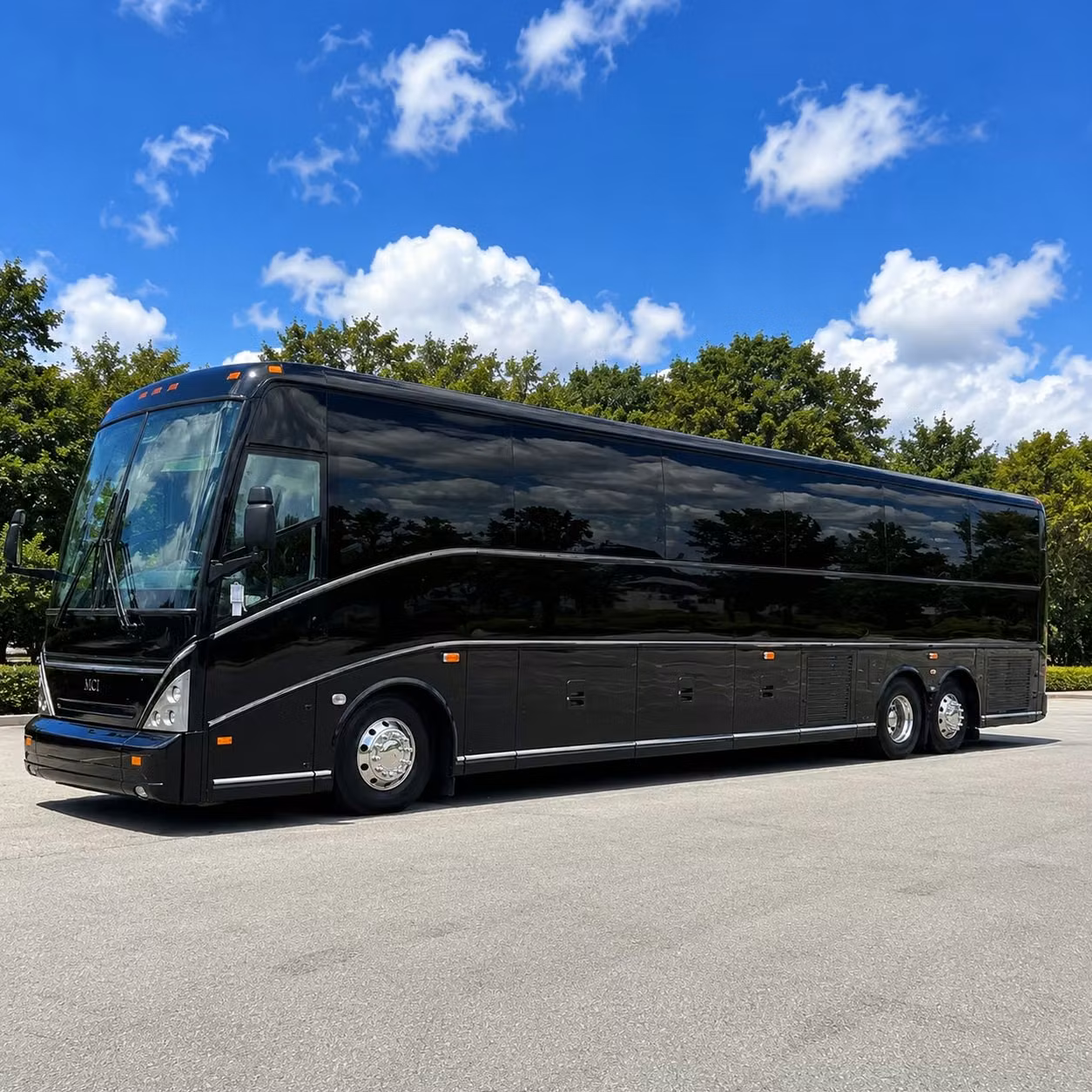 employee shuttle bus service for wilmington businesses and corporate campuses