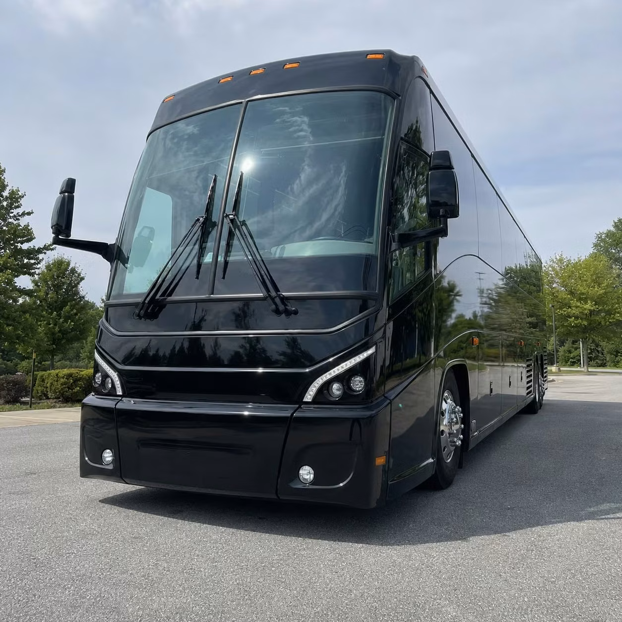 reliable personnel shuttles between wilmington and marine corps base camp lejeune