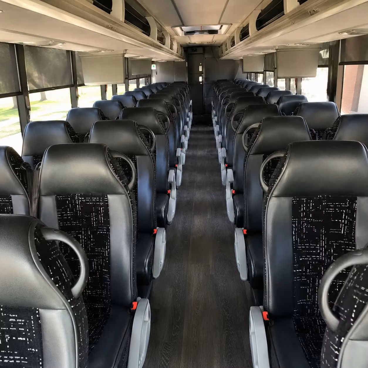 wilmington charter buses